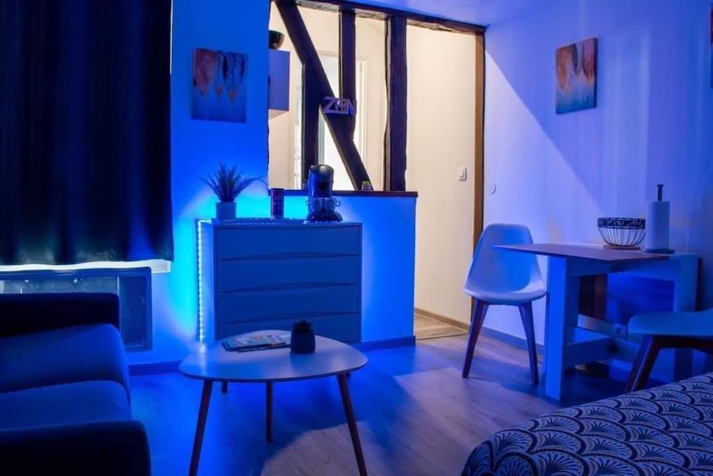 Studio Charmant Confortable Tv Centre Ville Louviers Zewnętrze zdjęcie