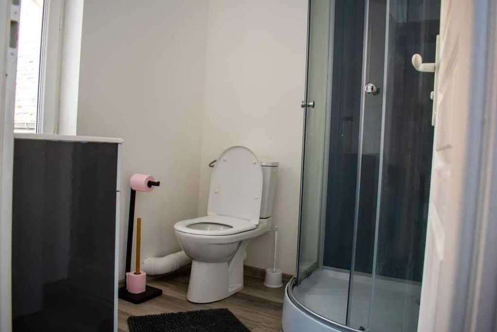 Studio Charmant Confortable Tv Centre Ville Louviers Zewnętrze zdjęcie